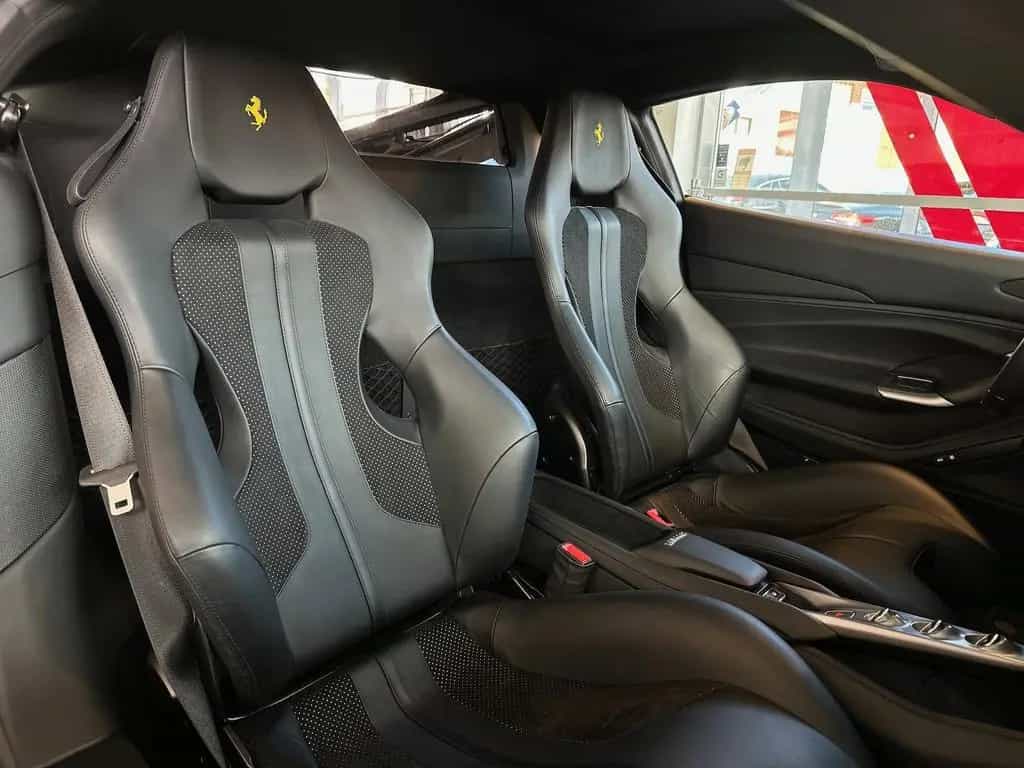 Ferrari F8 Tributo Racing|Lift|Carbon|Service neu|Garant 02/2021-photo-19