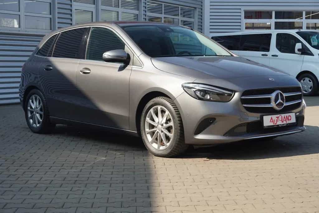 Mercedes-Benz B-Class Progressive LED AHK Navi Teilleder Kamera 03/2019-photo-3