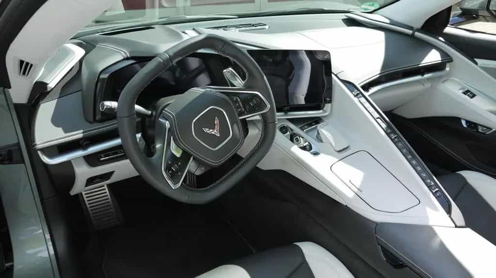Corvette C8 LT3 Cabrio 70 Jahre Deutsche Erstauslieferung 08/2023-photo-11