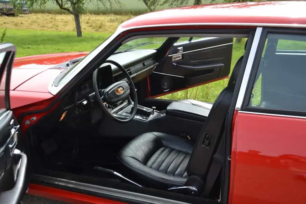 Jaguar XJS Coupe V12 Oldtimer-Zulassung/2.Hand/70000 KM 06/1977-photo-6