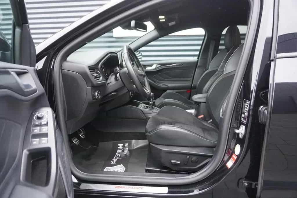 Ford Focus ST RECARO|KAMERA|KEYLESS|HEAD-UP|ACC|LED 10/2021-photo-11