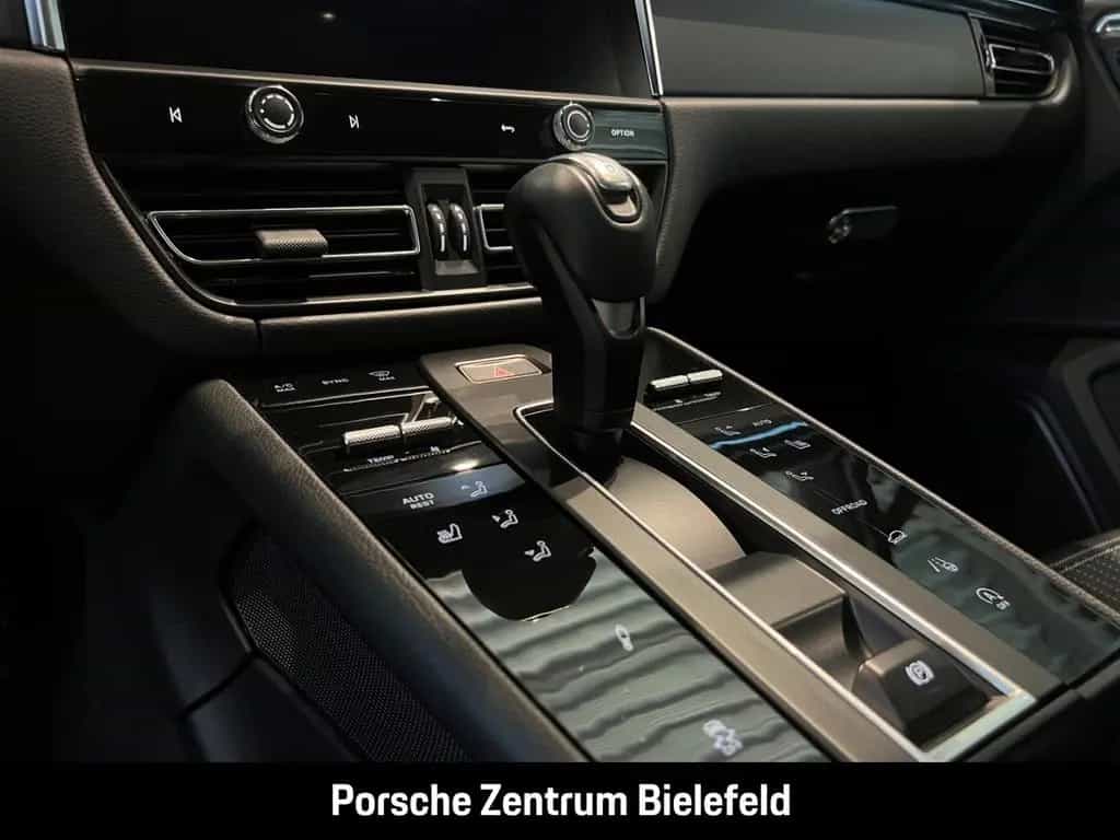 Porsche Macan T Panoramadach Rückfahrkamera Sport Chrono 03/2024-photo-22