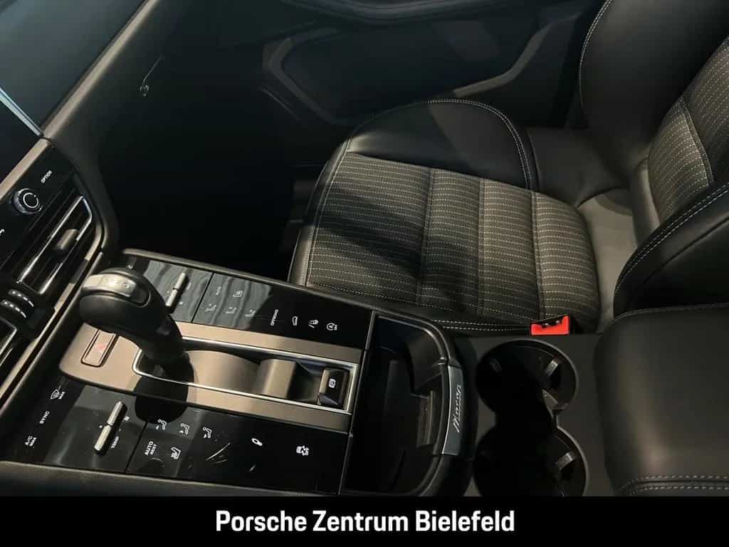 Porsche Macan T Panoramadach Rückfahrkamera Sport Chrono 03/2024-photo-25