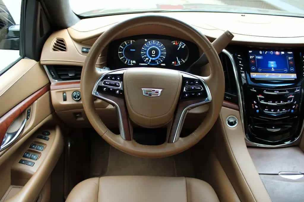 Cadillac Escalade GMT Platinum ESV 12/2017-photo-13
