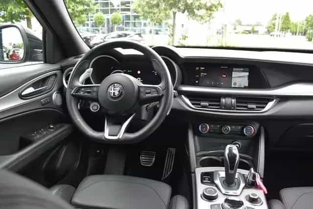 Alfa Romeo Stelvio 2.0 TURBO*VELOCE*BLACK*MATRIX*FACELIFT** 05/2024-photo-6