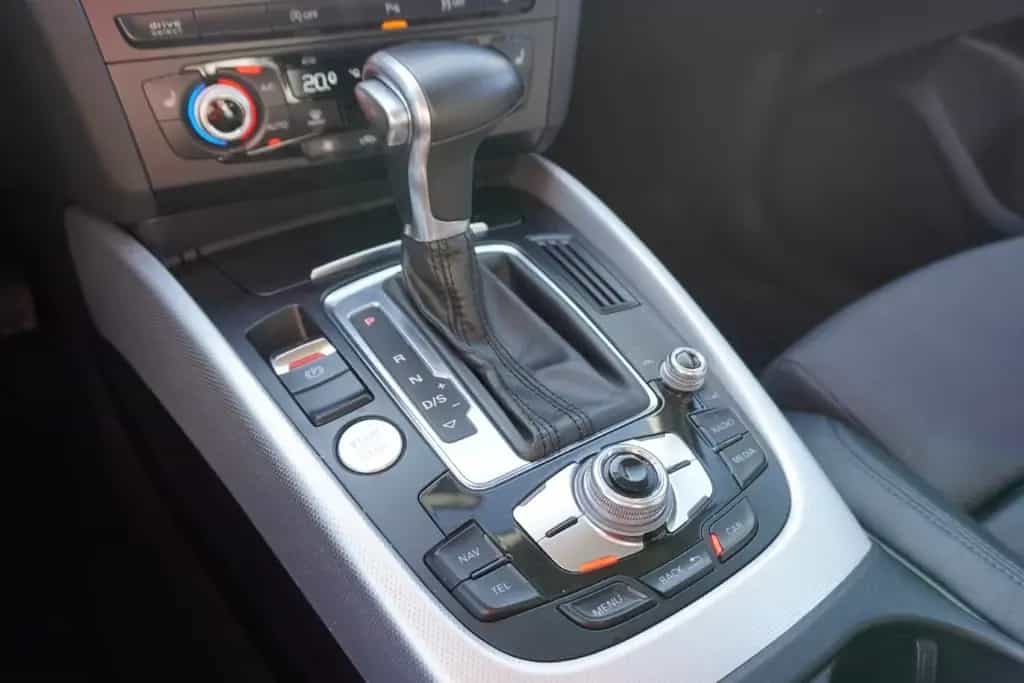 Audi Q5 2.0 TDI quattro S-Line Bi-Xenon Navi AHK PDC 03/2017-photo-26