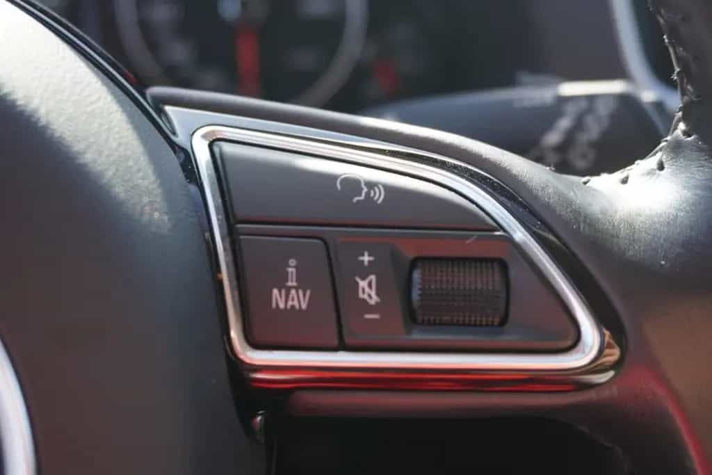 Audi Q5 2.0 TDI quattro S-Line Bi-Xenon Navi AHK PDC 03/2017-photo-34