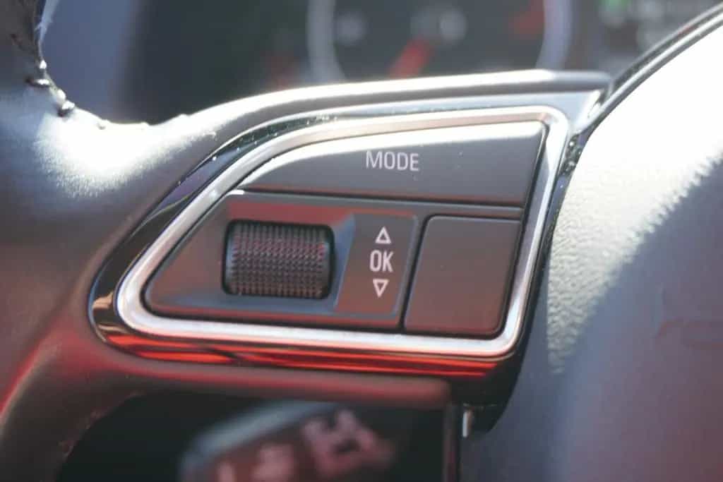 Audi Q5 2.0 TDI quattro S-Line Bi-Xenon Navi AHK PDC 03/2017-photo-35