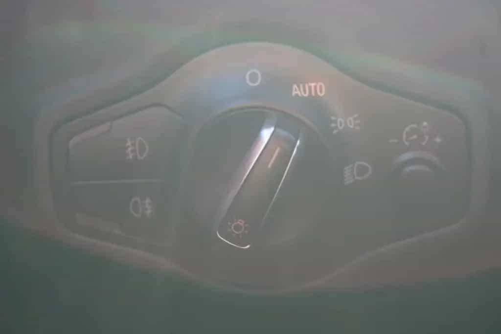 Audi Q5 2.0 TDI quattro S-Line Bi-Xenon Navi AHK PDC 03/2017-photo-36