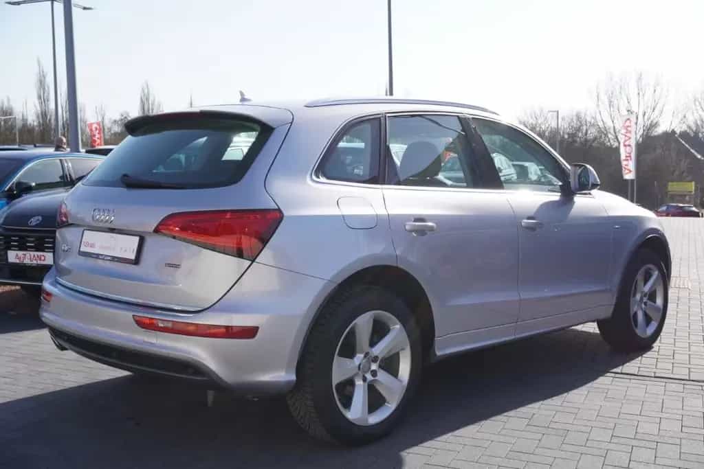 Audi Q5 2.0 TDI quattro S-Line Bi-Xenon Navi AHK PDC 03/2017-photo-4