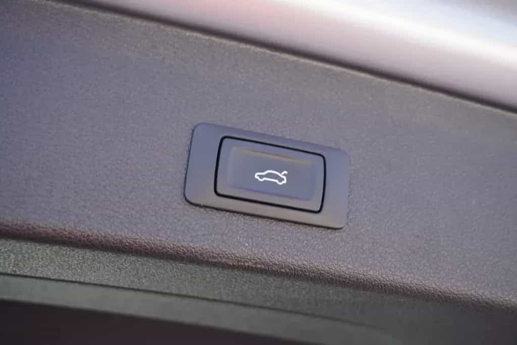 Audi Q5 2.0 TDI quattro S-Line Bi-Xenon Navi AHK PDC 03/2017-photo-8
