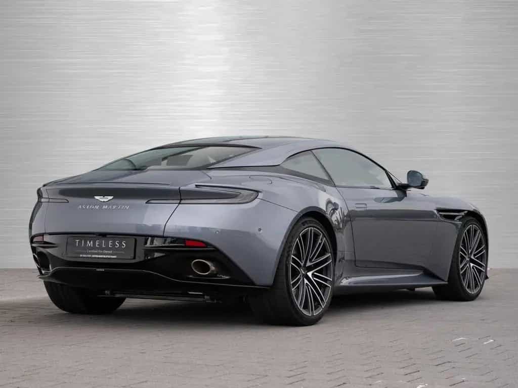 Aston Martin DB12 V8 Coupe 04/2024-photo-20