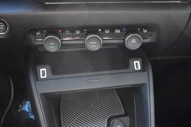 Citroën C4 Hybrid 145 Doppelkupplung 6-Gang MAX Allwette 01/2026-photo-10