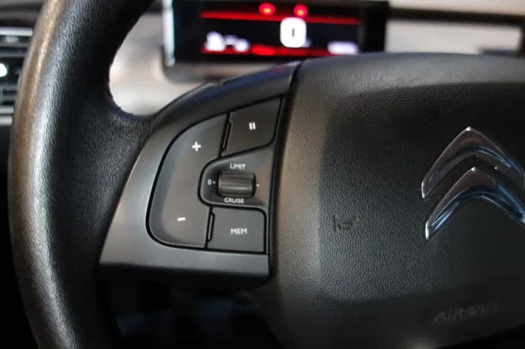Citroën C4 Cactus Feel"Top Car" 04/2018-photo-25