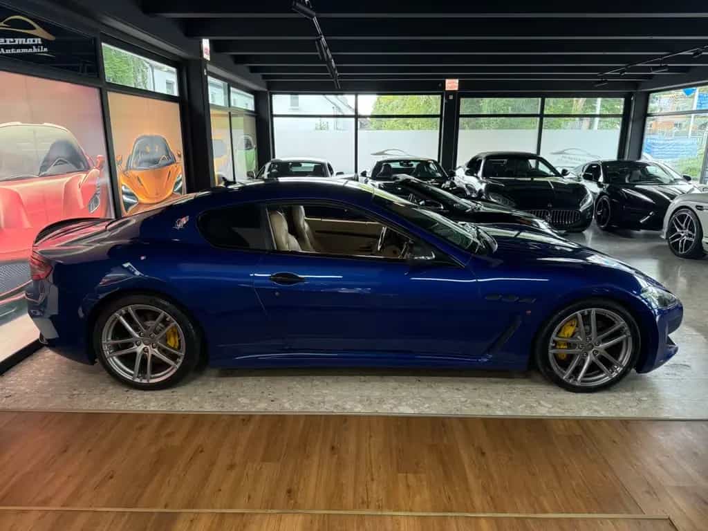 Maserati Granturismo MC 4.7 V8+CARBON++SPORTAUSPUFF+TOP++ 07/2013-photo-15