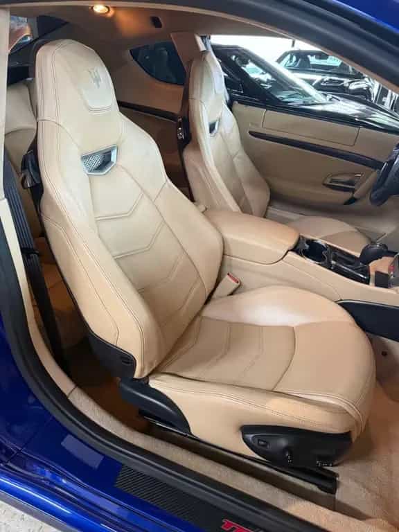 Maserati Granturismo MC 4.7 V8+CARBON++SPORTAUSPUFF+TOP++ 07/2013-photo-25