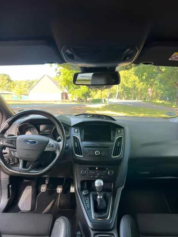 Ford Focus 2,3 EcoBoost RS RS 06/2017-photo-7