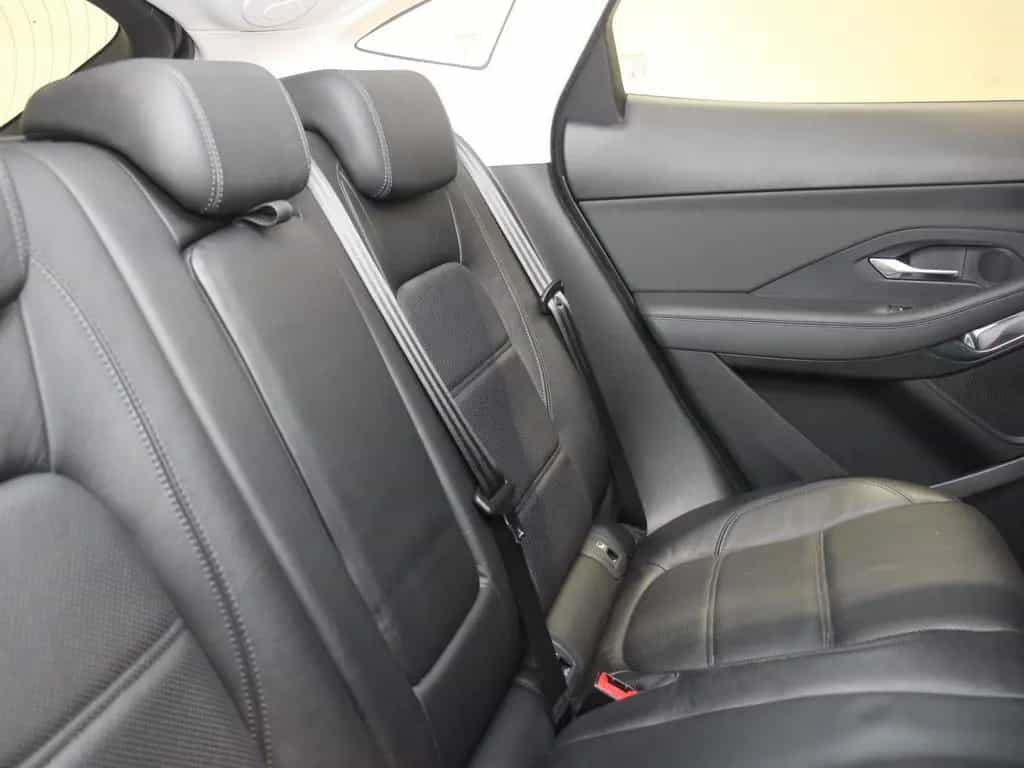 Jaguar E-Pace D180 S AWD Black Pack Winter Paket DAB 10/2018-photo-7