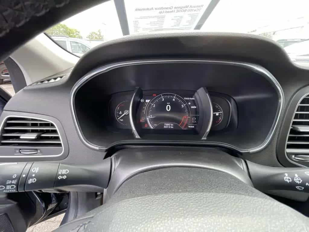 Renault Megane Grandtour Automatik TCe160 BOSE Head-Up 07/2020-photo-20