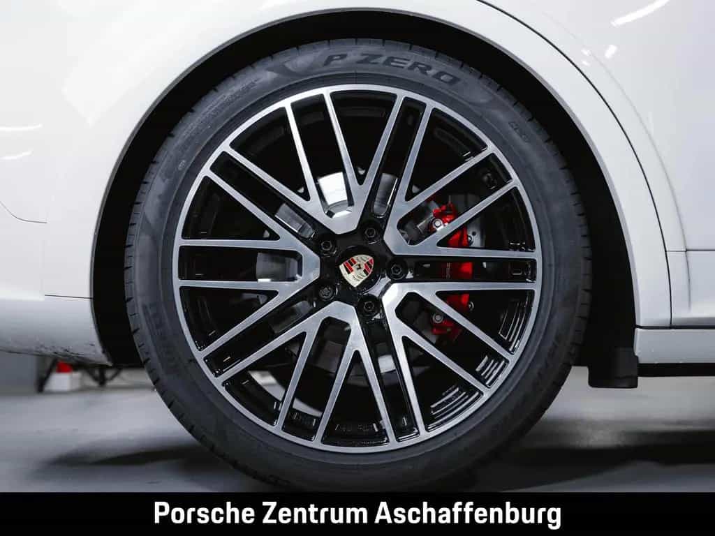 Porsche Cayenne S Panoramadach Sport Design 05/2024-photo-11