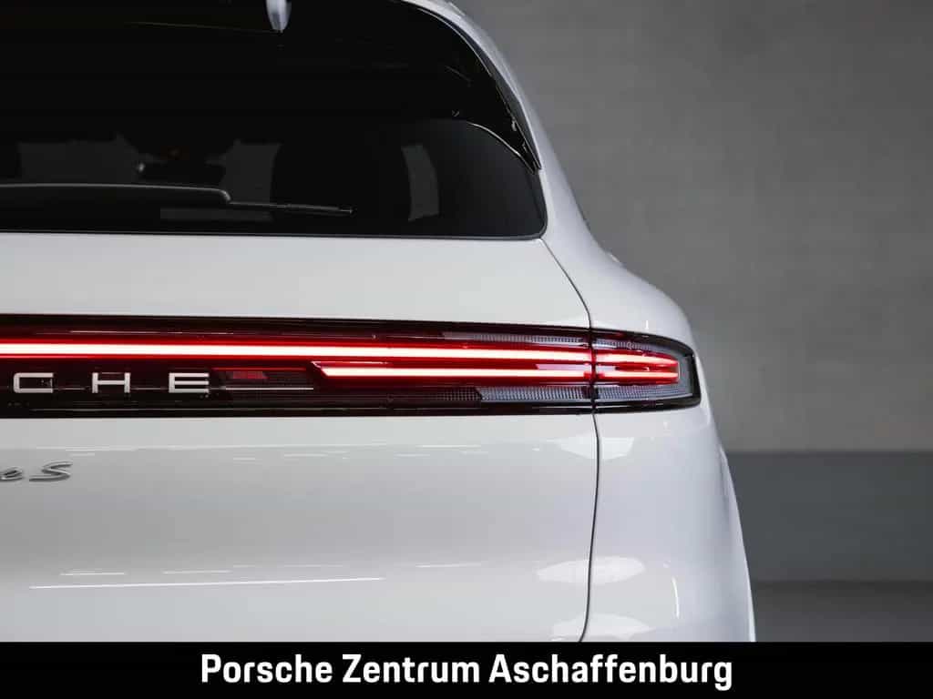 Porsche Cayenne S Panoramadach Sport Design 05/2024-photo-6