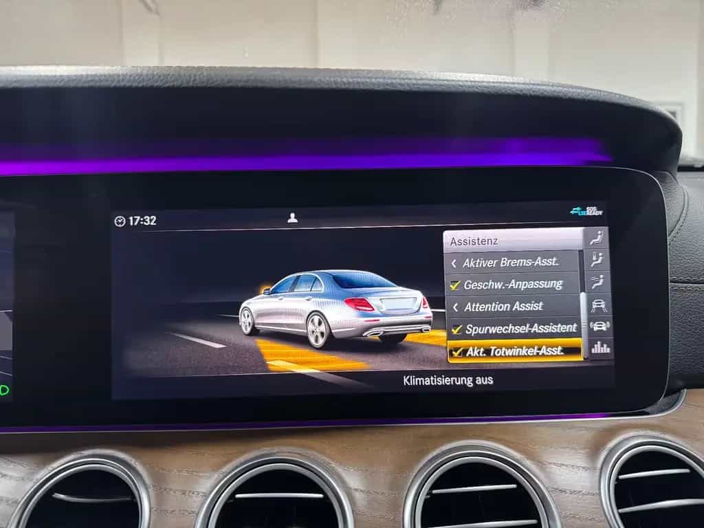 Mercedes-Benz E 450 E450Lim.4Matic/STANDHEIZ/PANO/AHK/LUFT/BURMESTER 12/2019-photo-33