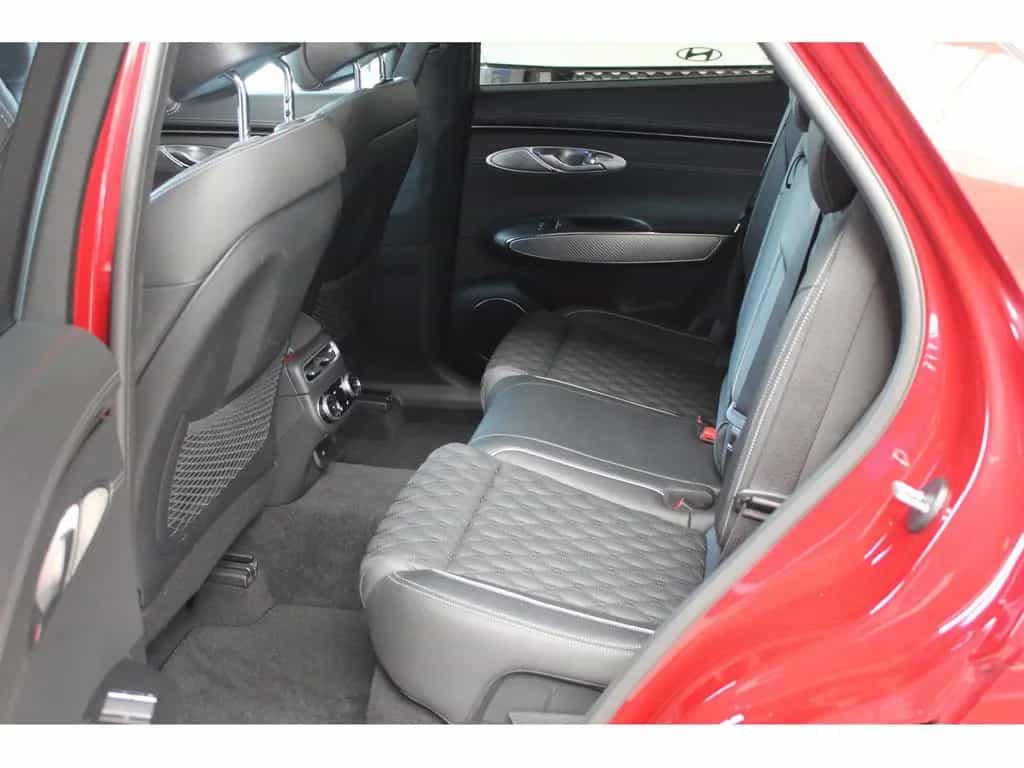Hyundai Genesis GV70 2.5 Sport 4WD 08/2021-photo-6