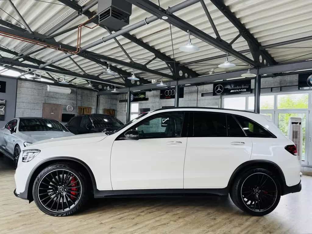 Mercedes-Benz GLC 63 AMG S AMG 4Matic*SCHALE*P.ABGAS*KAM* 01/2022-photo-2