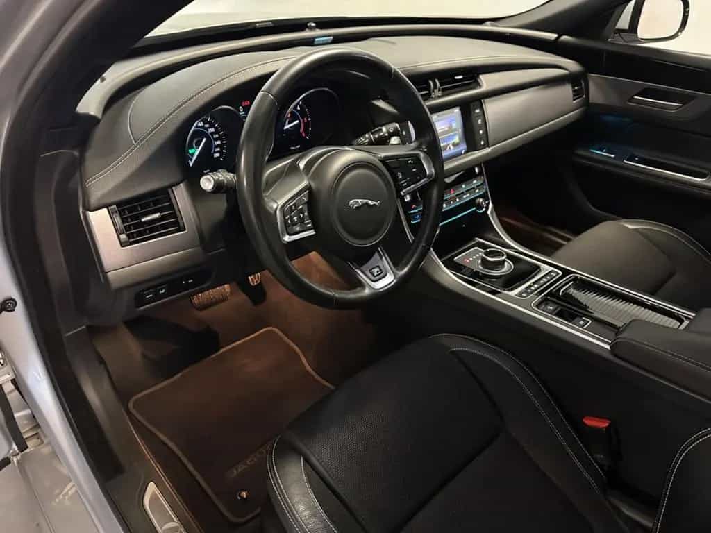 Jaguar XF XF 2.0D AWD AUTOMATICA 240CV R-SPORT PARI 02/2019-photo-10