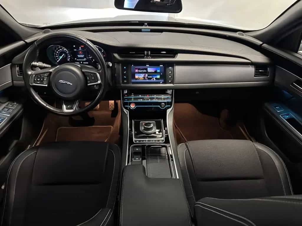 Jaguar XF XF 2.0D AWD AUTOMATICA 240CV R-SPORT PARI 02/2019-photo-12