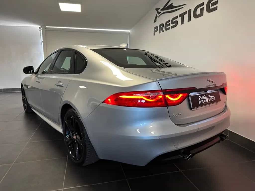 Jaguar XF XF 2.0D AWD AUTOMATICA 240CV R-SPORT PARI 02/2019-photo-6
