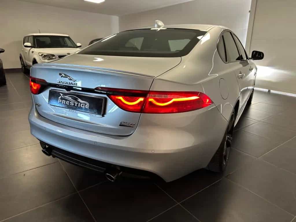 Jaguar XF XF 2.0D AWD AUTOMATICA 240CV R-SPORT PARI 02/2019-photo-8