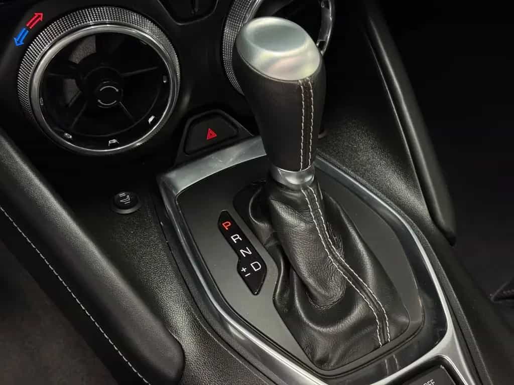 Chevrolet Camaro RS *3,6l V6 ZL1 / 4-ROHR / KAMERA* 04/2024-photo-19