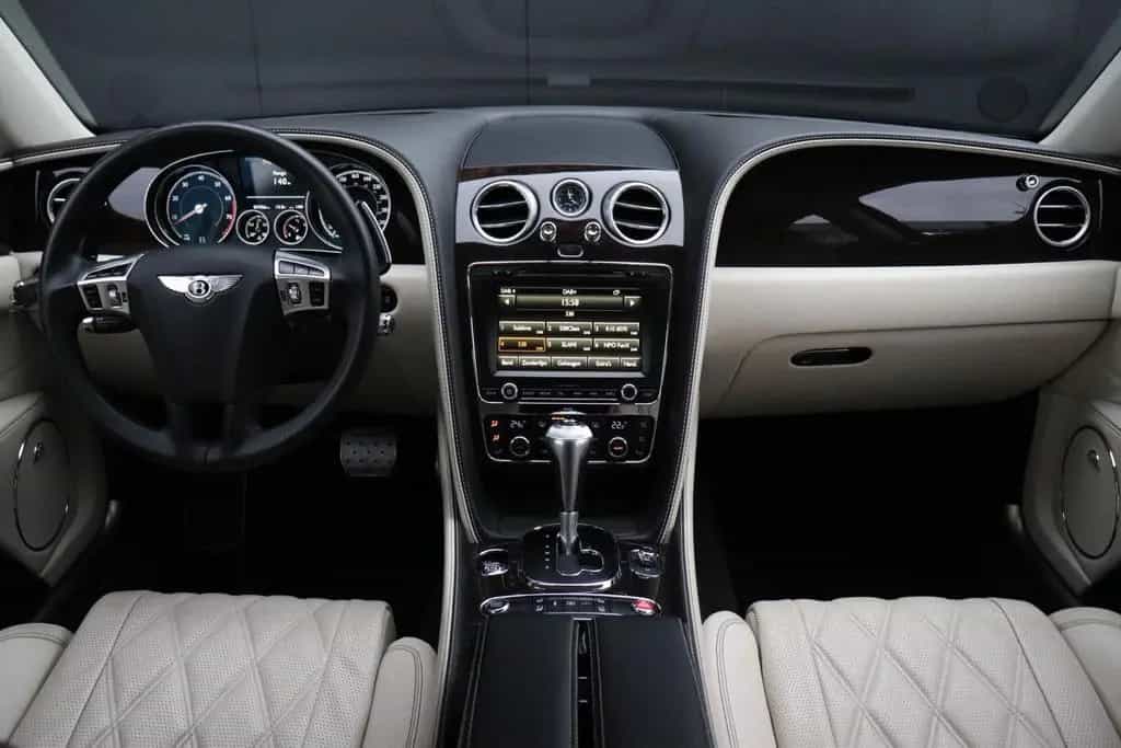 Bentley Flying Spur 6.0 W12 | LEDER | Schiebedach | KERA 02/2016-photo-12