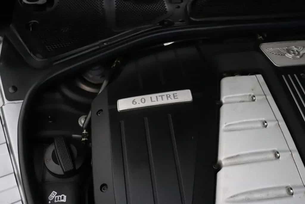 Bentley Flying Spur 6.0 W12 | LEDER | Schiebedach | KERA 02/2016-photo-49