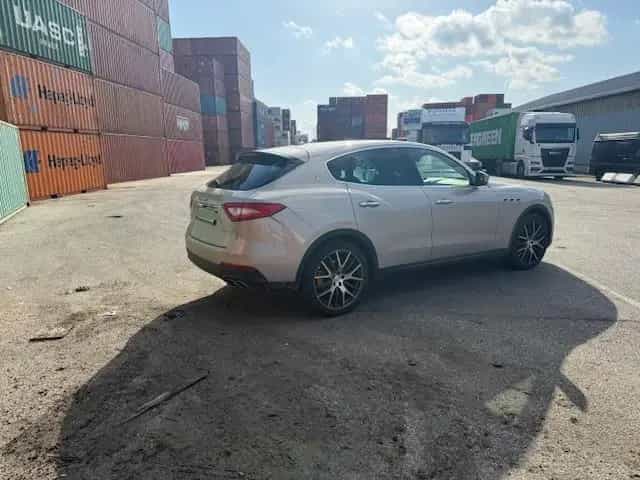 Maserati Levante Diesel 3.0 D_Memory_Keyless_Rate ab 375€ 04/2019-photo-4