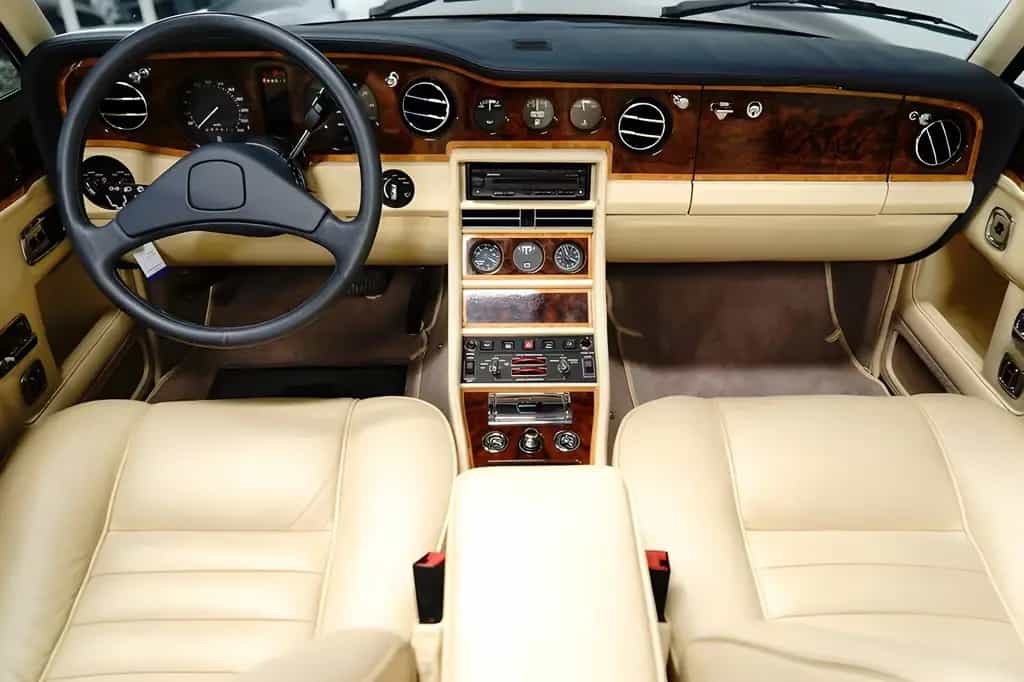 Rolls-Royce Corniche Rarität/Restauriert/ca. 450 stk. Gebaut 04/1990-photo-10