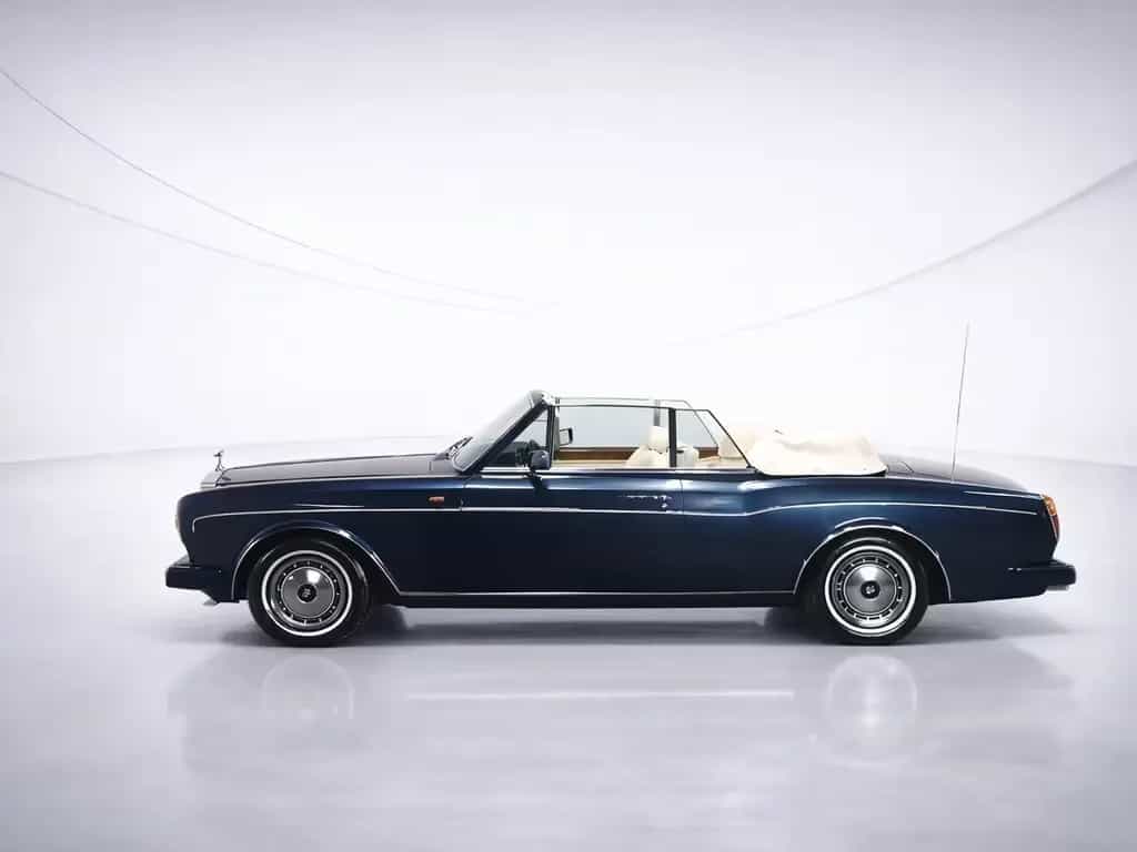Rolls-Royce Corniche Rarität/Restauriert/ca. 450 stk. Gebaut 04/1990-photo-2