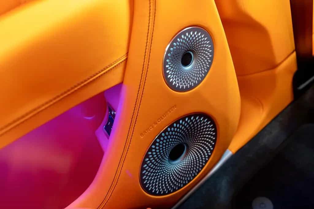 Bentley Bentayga S V8 - B&O, Mulliner Mandarin Hide 10/2025-photo-20