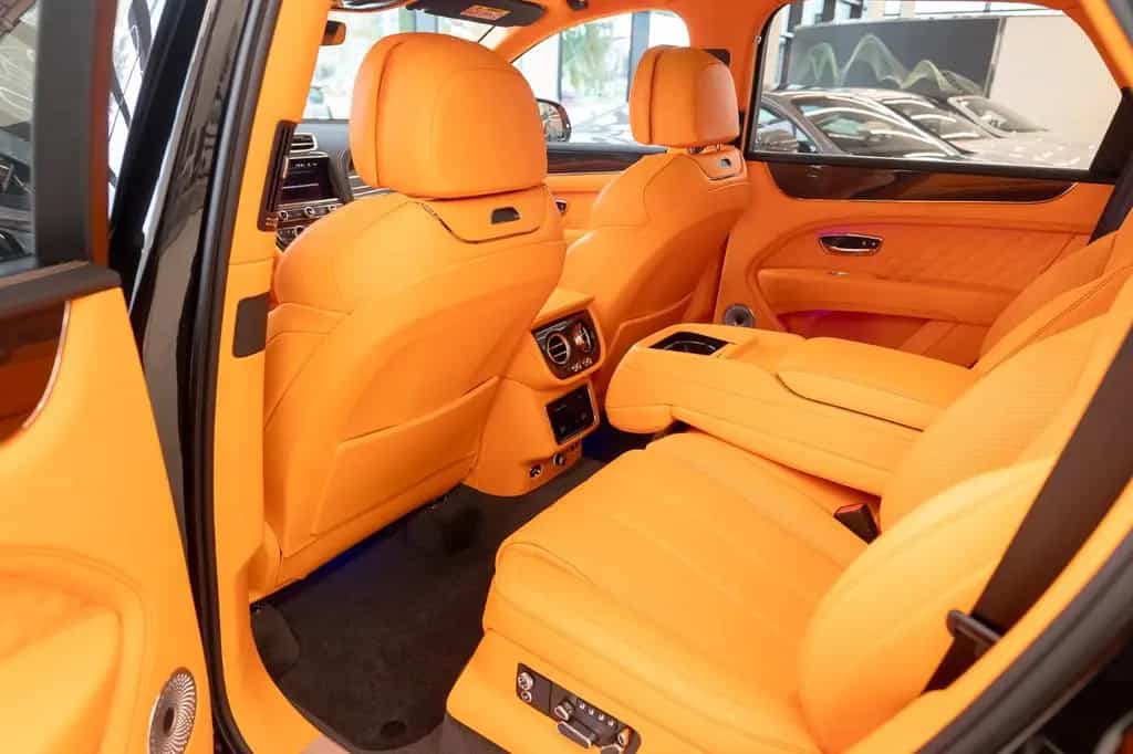 Bentley Bentayga S V8 - B&O, Mulliner Mandarin Hide 10/2025-photo-22