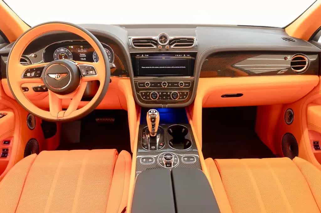 Bentley Bentayga S V8 - B&O, Mulliner Mandarin Hide 10/2025-photo-9