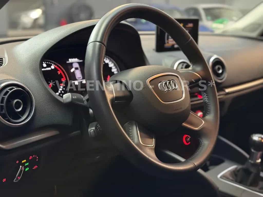 Audi A3 Sportback Attraction/Pano/Alu/AHK/Tempo/PDC 10/2014-photo-15