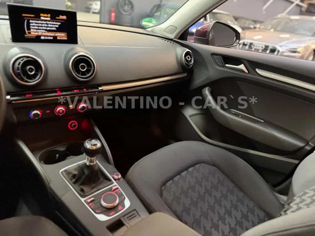 Audi A3 Sportback Attraction/Pano/Alu/AHK/Tempo/PDC 10/2014-photo-17
