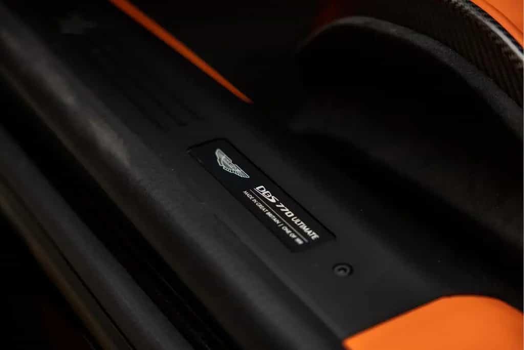 Aston Martin DBS 770 Ultimate Volante 1 of 199 Hermes interio 06/2024-photo-26