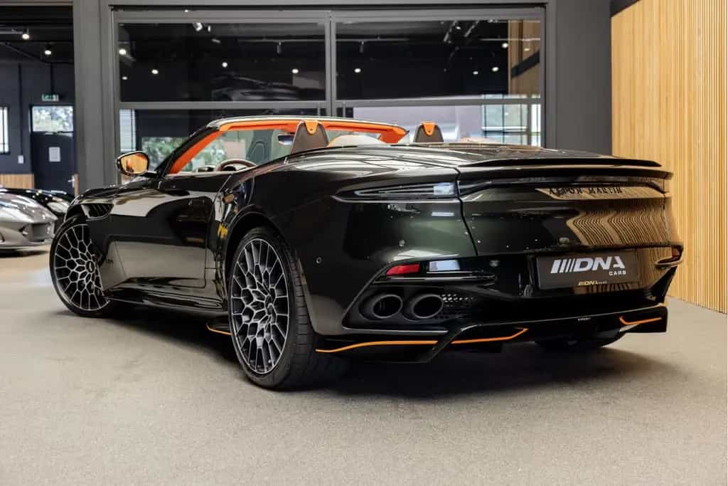 Aston Martin DBS 770 Ultimate Volante 1 of 199 Hermes interio 06/2024-photo-5