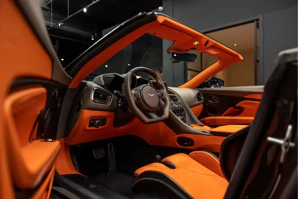 Aston Martin DBS 770 Ultimate Volante 1 of 199 Hermes interio 06/2024-photo-6