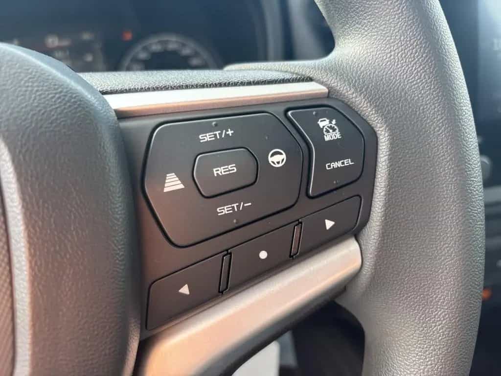 Isuzu D-Max 1.9 D SINGLE CAB L 2WD HR AT MY25 null-photo-14