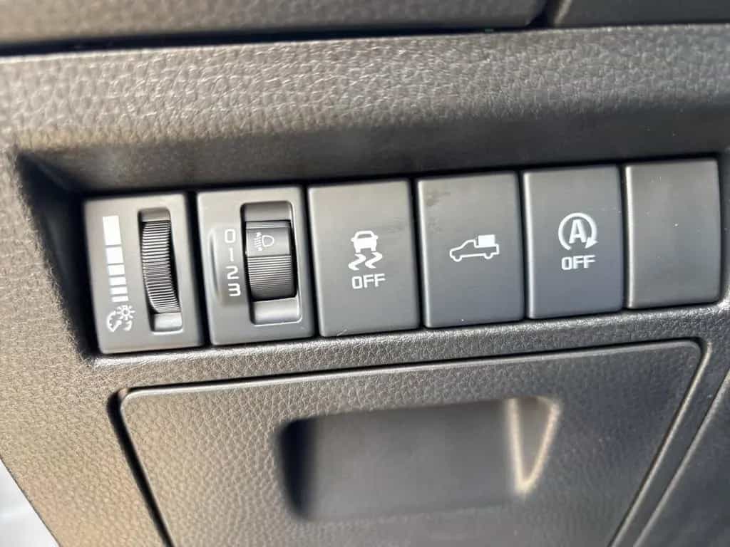 Isuzu D-Max Double Cab 4WD L null-photo-14