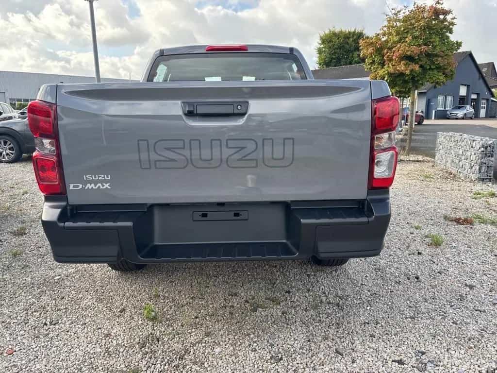 Isuzu D-Max Double Cab 4WD L null-photo-6