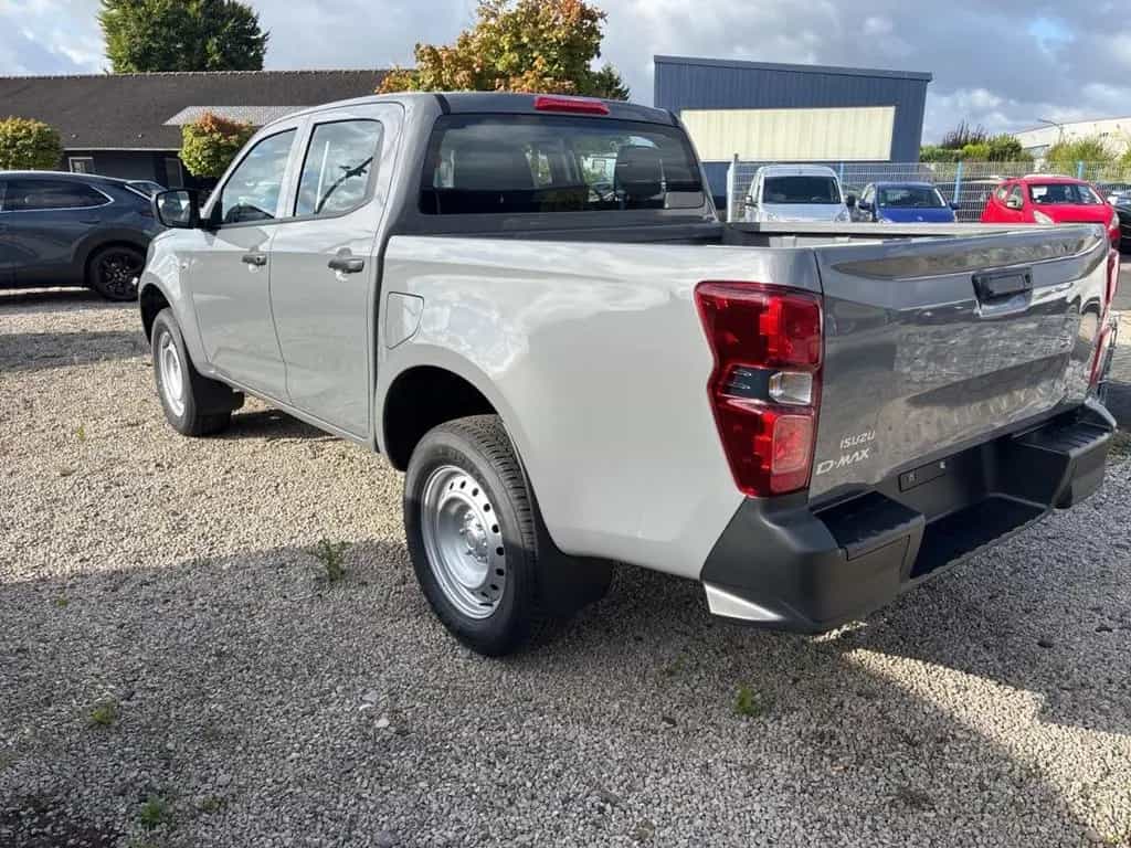 Isuzu D-Max Double Cab 4WD L null-photo-9